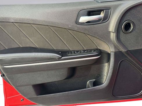 Used 2022 Dodge Charger SXT RWD image 18