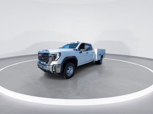 New 2026 GMC Sierra 3500 Pro w/ Convenience Package image 4