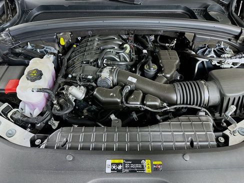 New 2025 Jeep Grand Cherokee L Altitude image 38