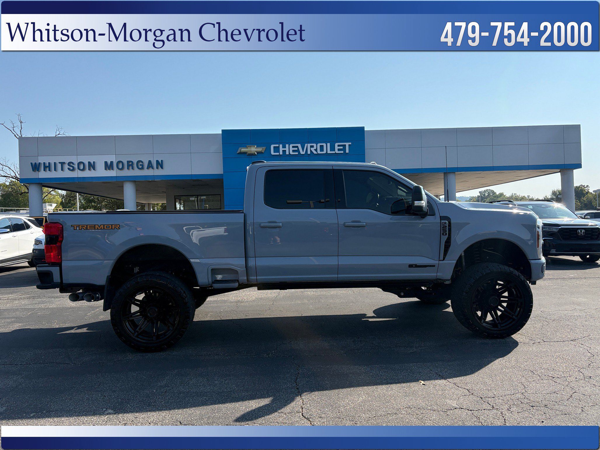 Used 2024 Ford F250 Platinum w/ Tremor Off-Road Package AWD/4WD image 4