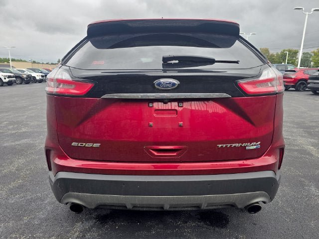 Used 2019 Ford Edge Titanium w/ Cold Weather Package AWD/4WD image 4
