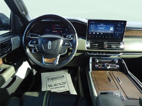 Used 2022 Lincoln Navigator L Black Label image 11