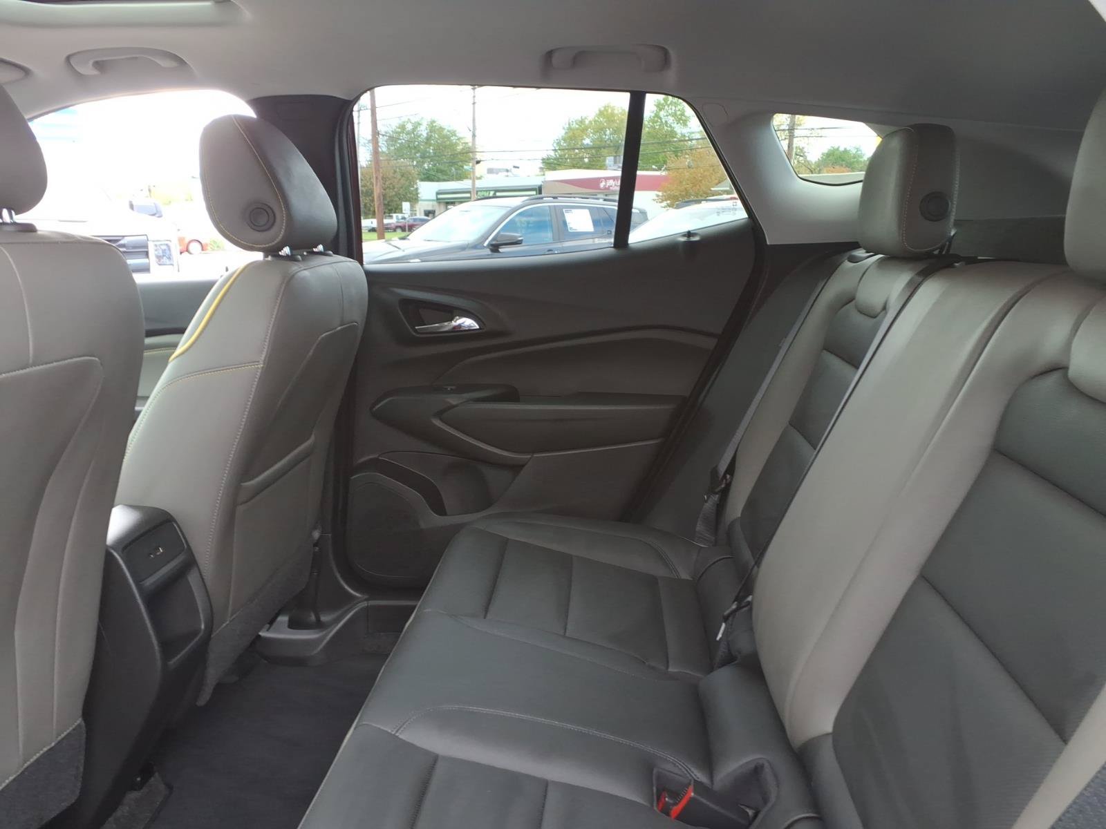Used 2024 Chevrolet Trax ACTIV w/ Sunroof Package FWD image 20