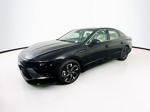 Used 2025 Hyundai Sonata SEL image 3
