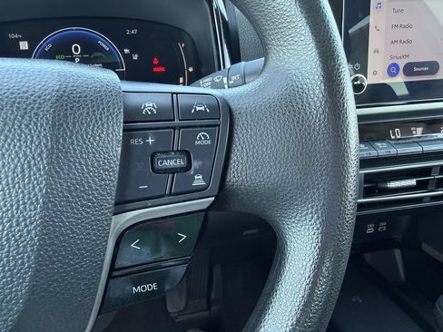 Used 2025 Toyota Camry LE FWD image 23