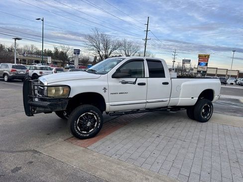 Used 2006 Dodge Ram 3500 Truck Laramie image 3