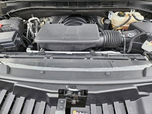 Used 2025 Chevrolet Suburban Z71 AWD/4WD image 31