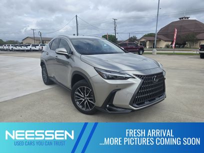 Used 2025 Lexus NX 250 FWD w/ Accessory Package (2T)