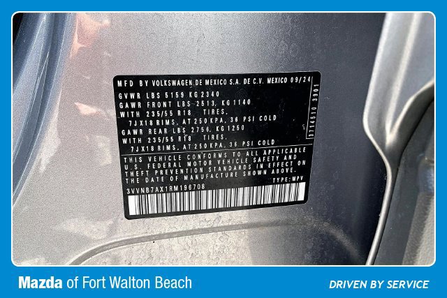 Used 2024 Volkswagen Tiguan SE FWD image 16