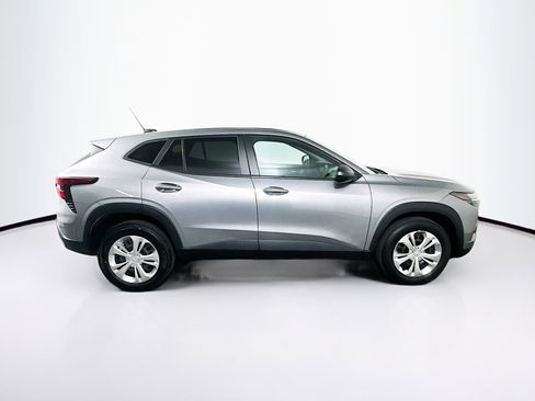 Used 2024 Chevrolet Trax LS FWD image 10