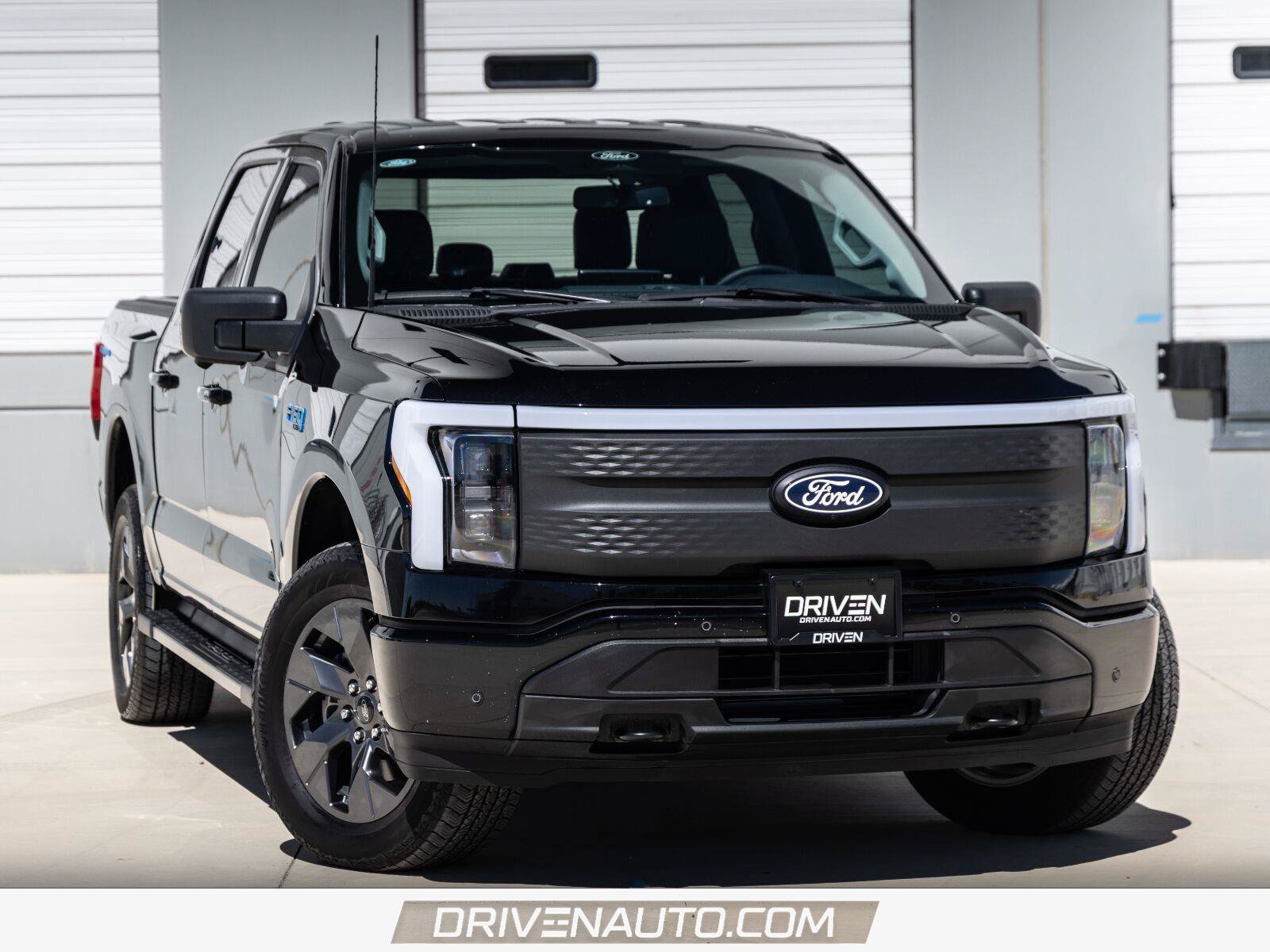 Used 2025 Ford F150 Lightning Flash AWD/4WD image 1