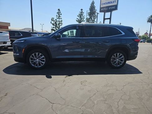 Certified 2025 Buick Enclave Preferred FWD image 5