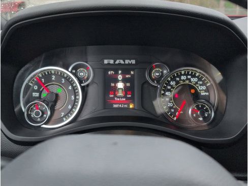 Used 2024 RAM 2500 Big Horn w/ Bed Utility Group image 23