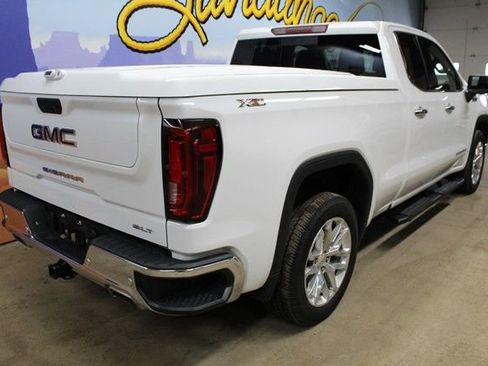 Used 2019 GMC Sierra 1500 SLT w/ SLT Premium Package AWD/4WD image 4