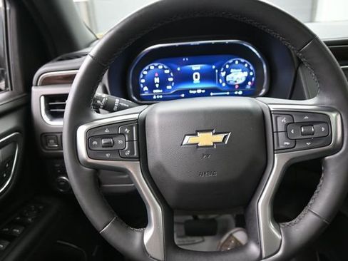 Used 2023 Chevrolet Tahoe LT w/ Luxury Package AWD/4WD image 8