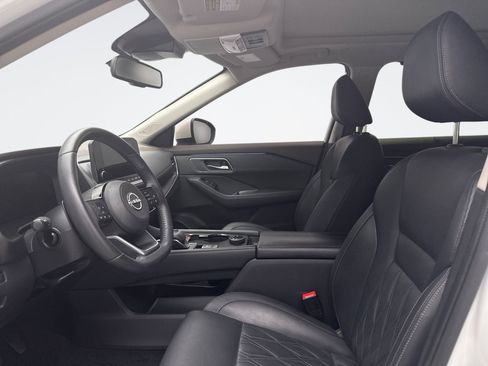 Used 2023 Nissan Rogue Platinum AWD/4WD image 9