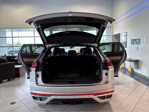 Used 2020 Volkswagen Atlas Cross Sport SEL Premium R-Line AWD/4WD image 12