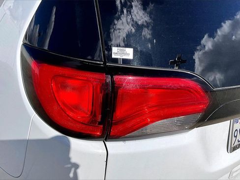 Certified 2023 Chrysler Voyager LX image 32