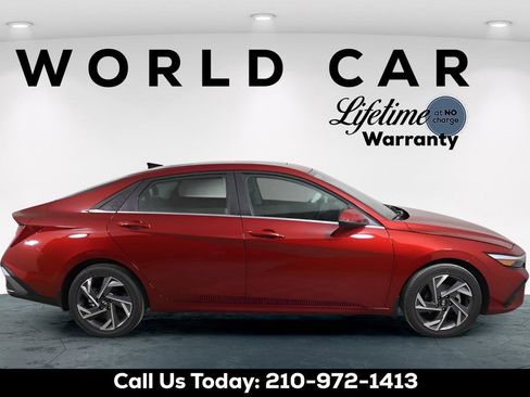 New 2025 Hyundai Elantra Limited FWD image 9