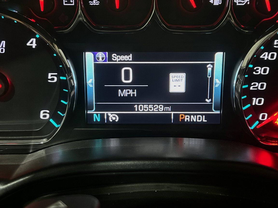 Used 2018 Chevrolet Silverado 1500 LTZ w/ LTZ Plus Package AWD/4WD image 8