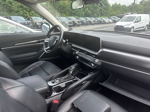 Used 2023 Kia Telluride S w/ S Sunroof Package AWD/4WD image 5