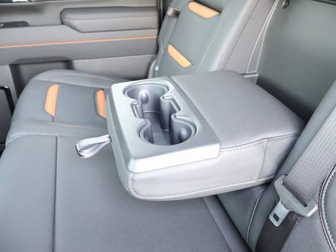 New 2026 GMC Sierra 2500 AT4 image 29