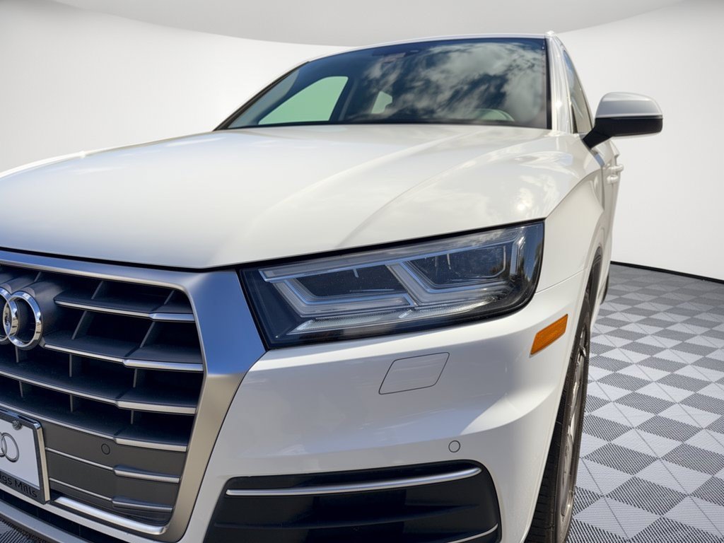 Used 2020 Audi Q5 2.0T Premium Plus w/ Premium Plus Package AWD/4WD image 12