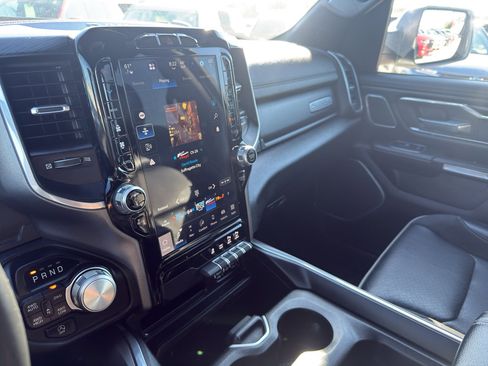 Used 2023 RAM 1500 Laramie AWD/4WD image 22