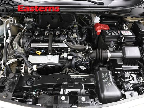 Used 2025 Nissan Versa SV FWD image 7