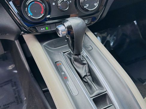 Certified 2019 Honda HR-V LX image 15