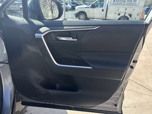 Certified 2025 Toyota RAV4 XLE image 28