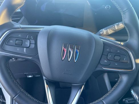 Used 2025 Buick Encore GX Preferred image 28