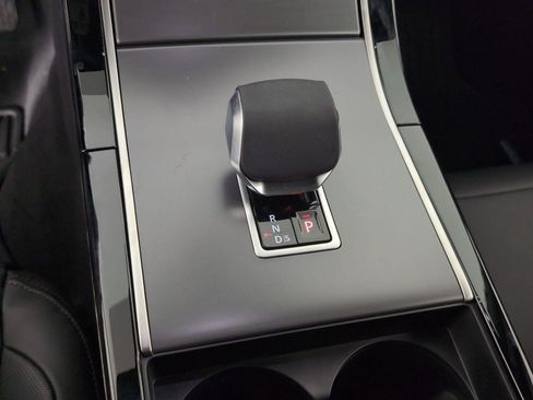 Certified 2026 Land Rover Range Rover Velar S AWD/4WD image 16