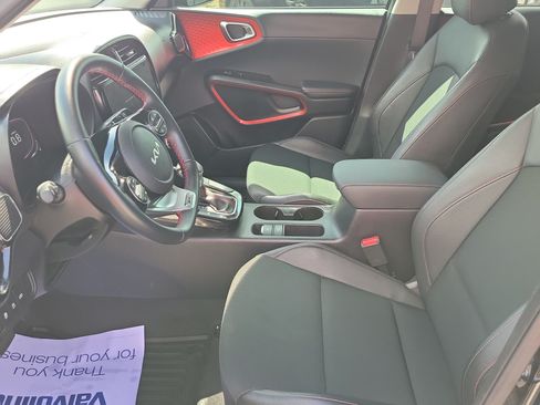 Certified 2025 Kia Soul GT-Line w/ GT-Line Technology Package FWD image 16