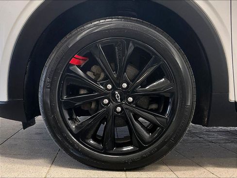 Used 2023 Chevrolet Bolt EUV LT w/ Comfort Package FWD image 7