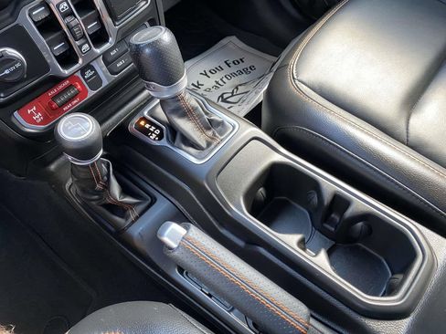 Used 2023 Jeep Gladiator Mojave w/ Cold Weather Group AWD/4WD image 21