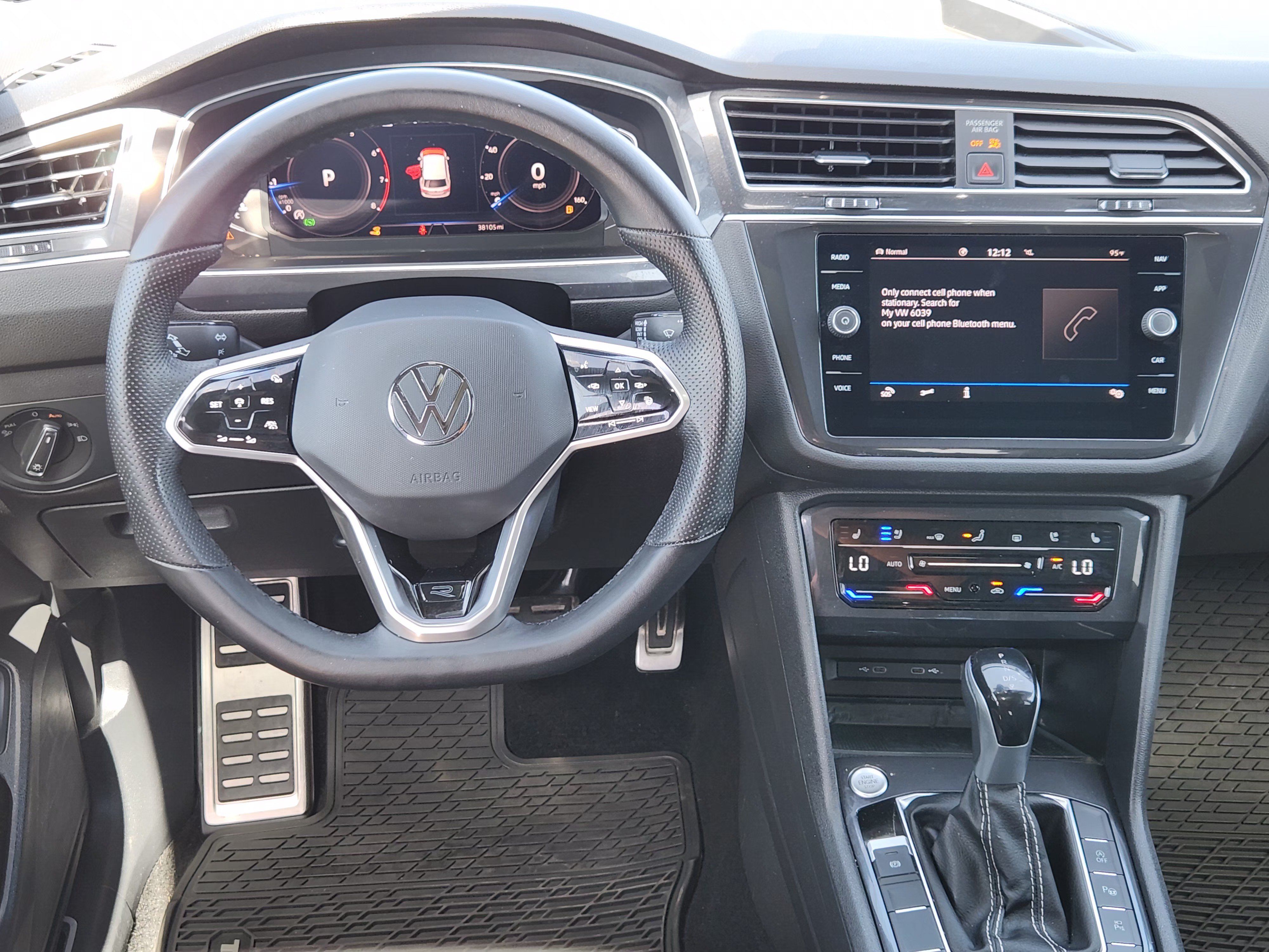 Used 2023 Volkswagen Tiguan SEL R-Line AWD/4WD image 27