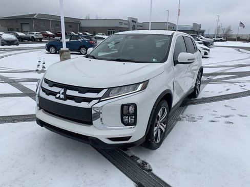 Used 2021 Mitsubishi Outlander Sport LE image 4
