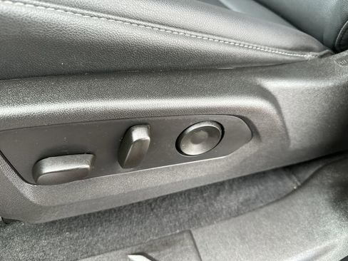 Certified 2024 GMC Canyon Elevation w/ Elevation Premium Package image 12