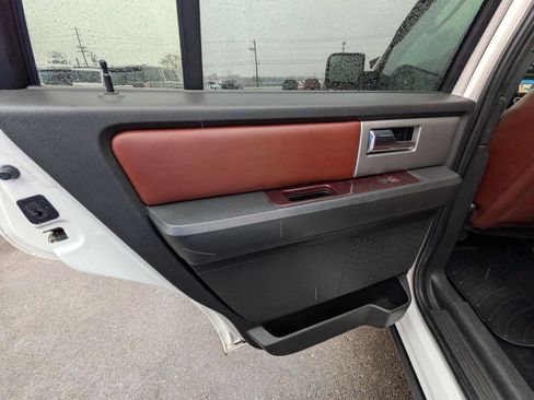 Used 2013 Ford Expedition King Ranch image 24