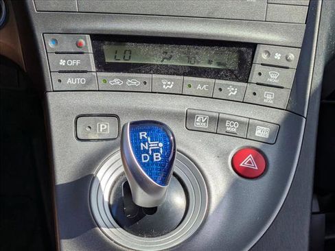 Used 2012 Toyota Prius Three image 10
