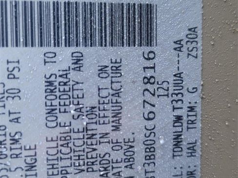 Certified 2025 Nissan Rogue SV image 30