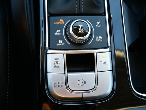 Used 2023 Kia Telluride S image 29