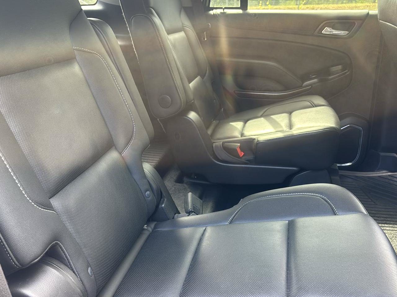Used 2019 GMC Yukon SLT RWD image 19