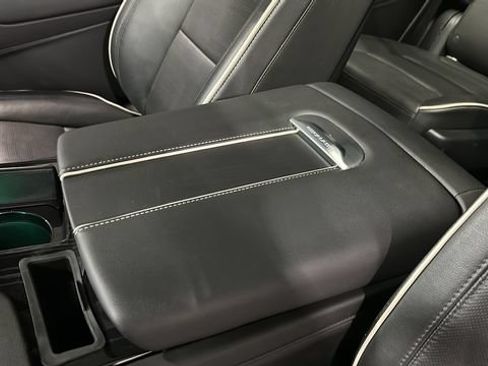 Used 2022 Cadillac Escalade Sport w/ LPO, ONYX Package AWD/4WD image 27