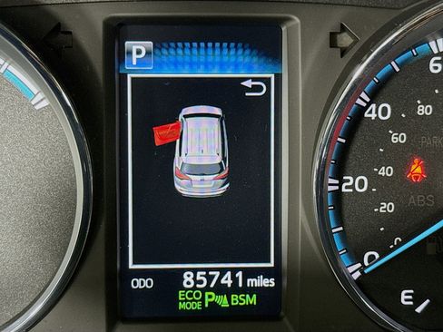 Used 2016 Toyota RAV4 XLE image 15