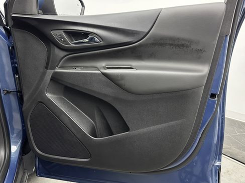 Used 2024 Chevrolet Equinox LT image 33