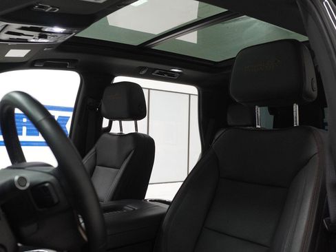 Used 2023 Chevrolet Tahoe High Country RWD image 6