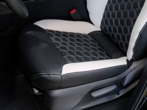 Used 2025 Toyota Land Cruiser image 48