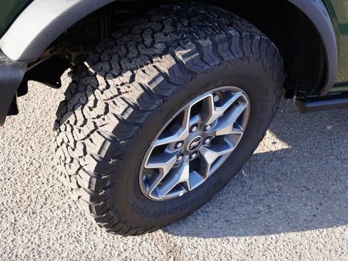 Certified 2025 Ford Bronco Badlands AWD/4WD image 13